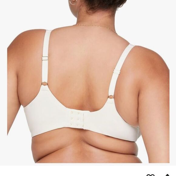 Thirdlove | 24/7 Classic Uplift Plunge Bra in Taupe | 40D - Picture 2 of 8